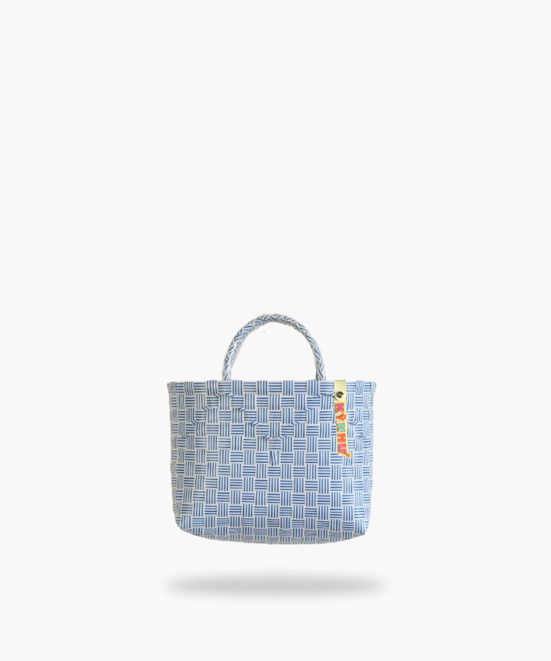 Panier Ciel Mini – Petit panier cabas tressé au Vietnam, bleu ciel doux et élégant.