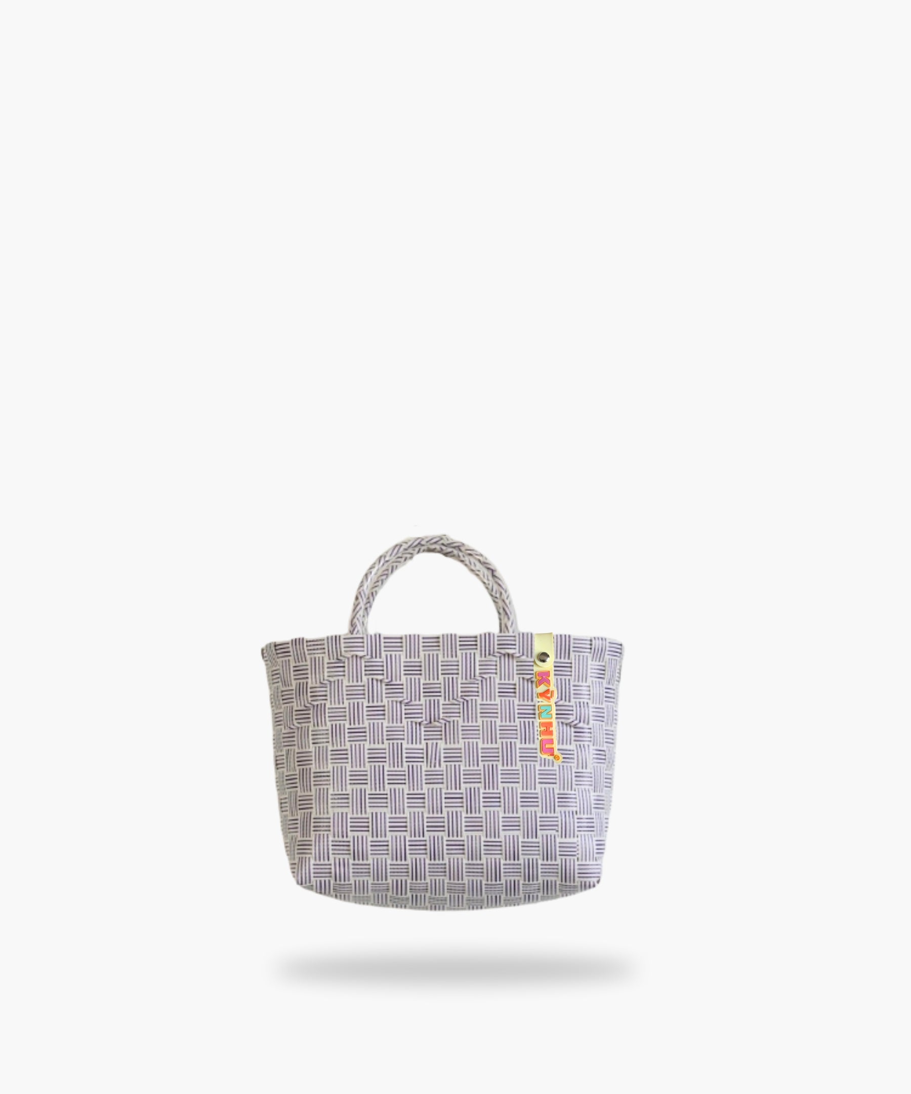 Panier Raisin Mini – Petit panier tressé artisanal, aux nuances violettes, fait à la main au Vietnam.